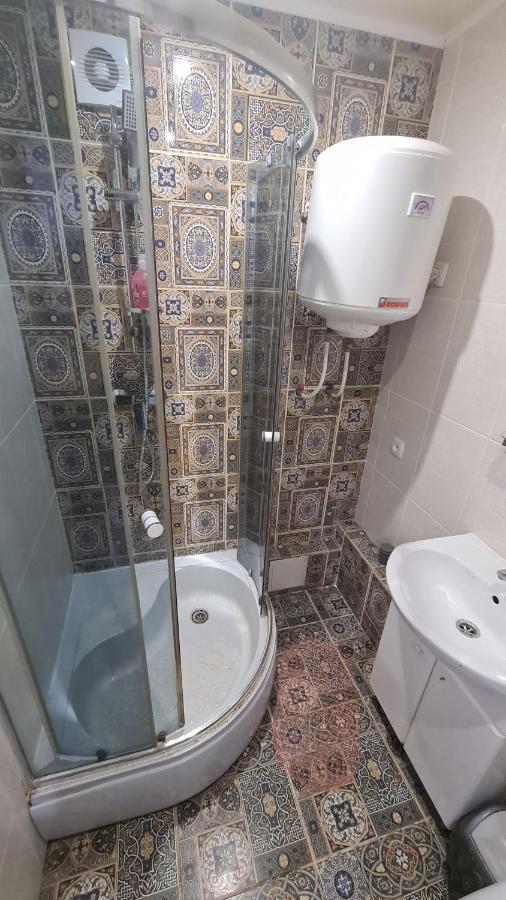 Apartaments On Vulytsia Heroiv Ato 32 Krivoy Rog Ngoại thất bức ảnh